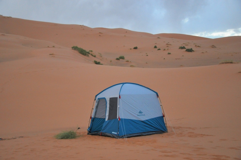 Acampada libre con Dromedario Volador, para dormir en el desierto de Marruecos