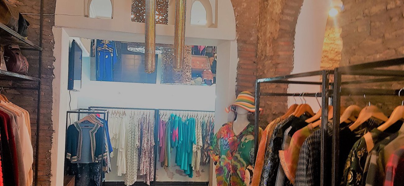 La tienda de moda en la medina de Marrakech, Max & Jan