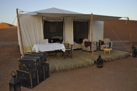 rutas por marruecos ali el desierto chegaga en un campamento de lujo 2