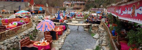 rutas por marruecos ali las cascadas de ourika en verano