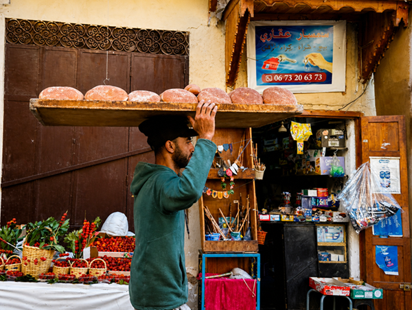 Marrakech, Marrakech y siempre... Marrakech 5 Vendedor de pan en las calles de Marrakech